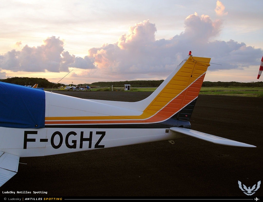 F-OGHZ · Piper PA-28 Cherokee / Warrior / Archer, Aéroclub Les Ailes Guadeloupéennes, Pointe-à-Pitre – Maryse Condé