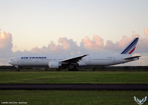 F-GSQO · Boeing 777-300ER, Pointe-à-Pitre – Maryse Condé