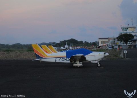 F-OGHZ · Piper PA-28 Cherokee / Warrior / Archer (2006)