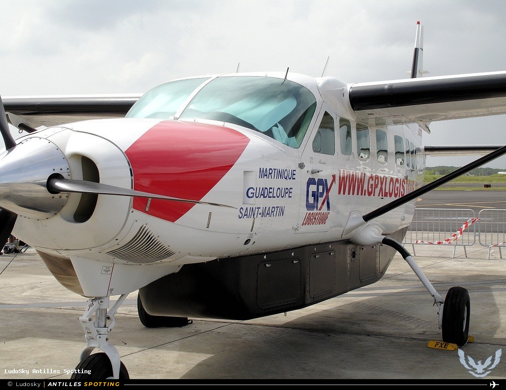 F-OIXZ · Cessna 208 Caravan, GPX Logistique, Pointe-à-Pitre – Maryse Condé