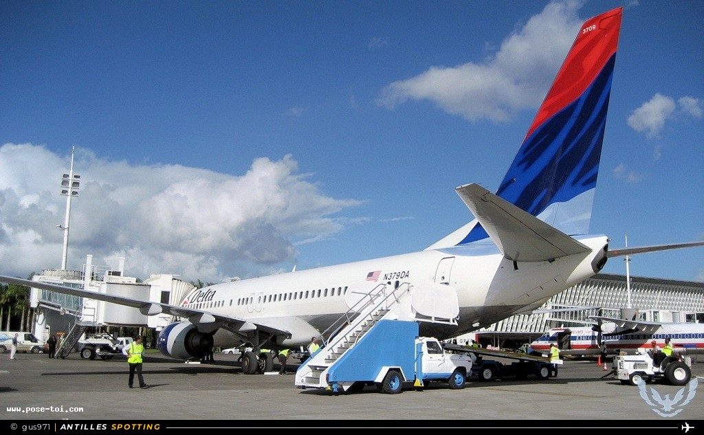 N379DA · Boeing 737-800, Delta Air Lines, Pointe-à-Pitre – Maryse Condé