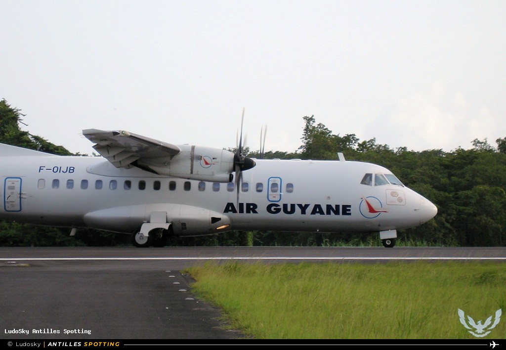 F-OIJB · ATR 42-500, Air Guyane, Pointe-à-Pitre – Maryse Condé