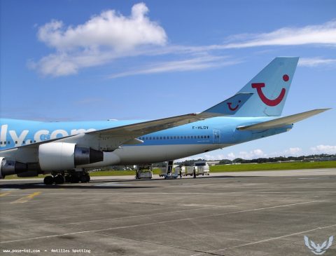 F-HLOV · Boeing 747-400, Pointe-à-Pitre – Maryse Condé