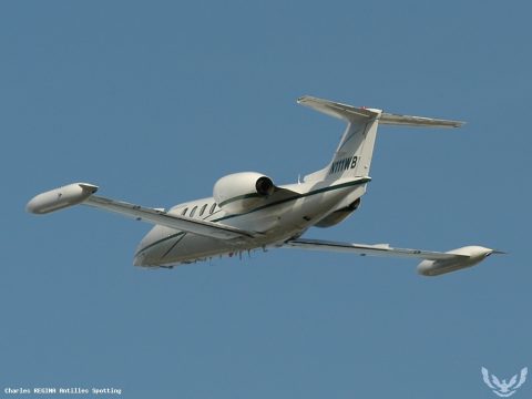 N111WB · Bombardier Learjet 35, Sint Maarten – Princess Juliana
