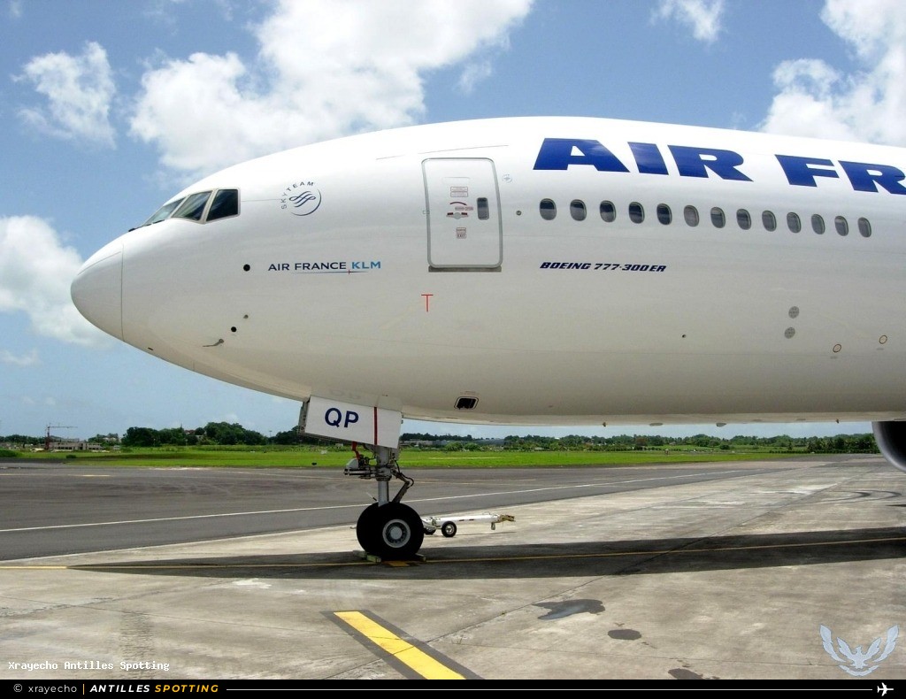 F-GSQP · Boeing 777-300ER, Air France, Pointe-à-Pitre – Maryse Condé