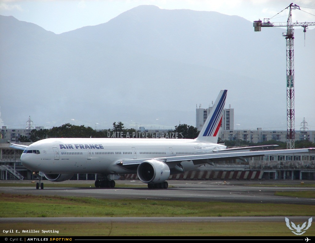 F-GSQS · Boeing 777-300ER, Air France, Pointe-à-Pitre – Maryse Condé