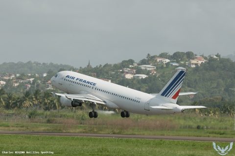F-GKXC · Airbus A320, Martinique – Aimé Césaire