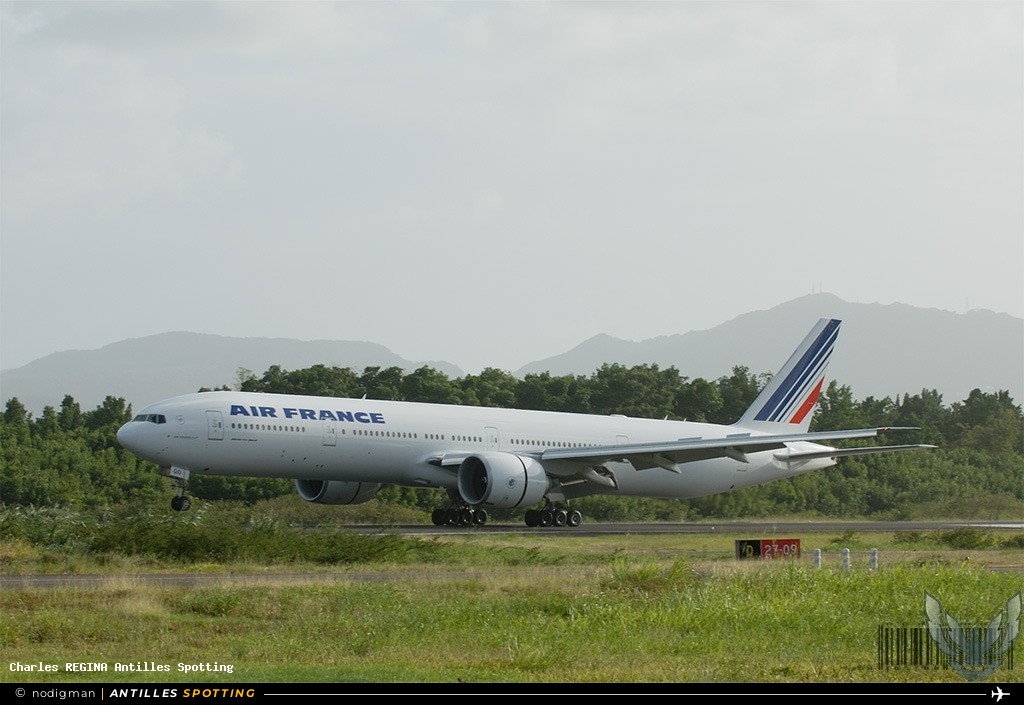 F-GSQO · Boeing 777-300ER, Air France, Martinique – Aimé Césaire