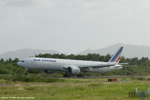 F-GSQO · Boeing 777-300ER, Martinique – Aimé Césaire