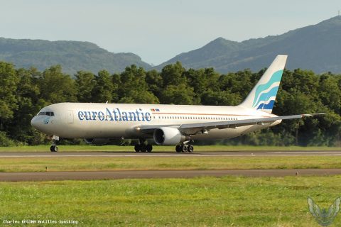 CS-TLC · Boeing 767-300, Martinique – Aimé Césaire