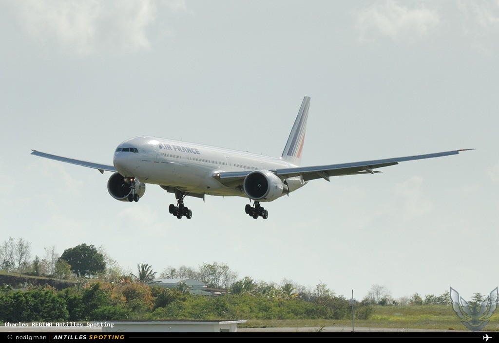 F-GSQO · Boeing 777-300ER, Air France, Martinique – Aimé Césaire