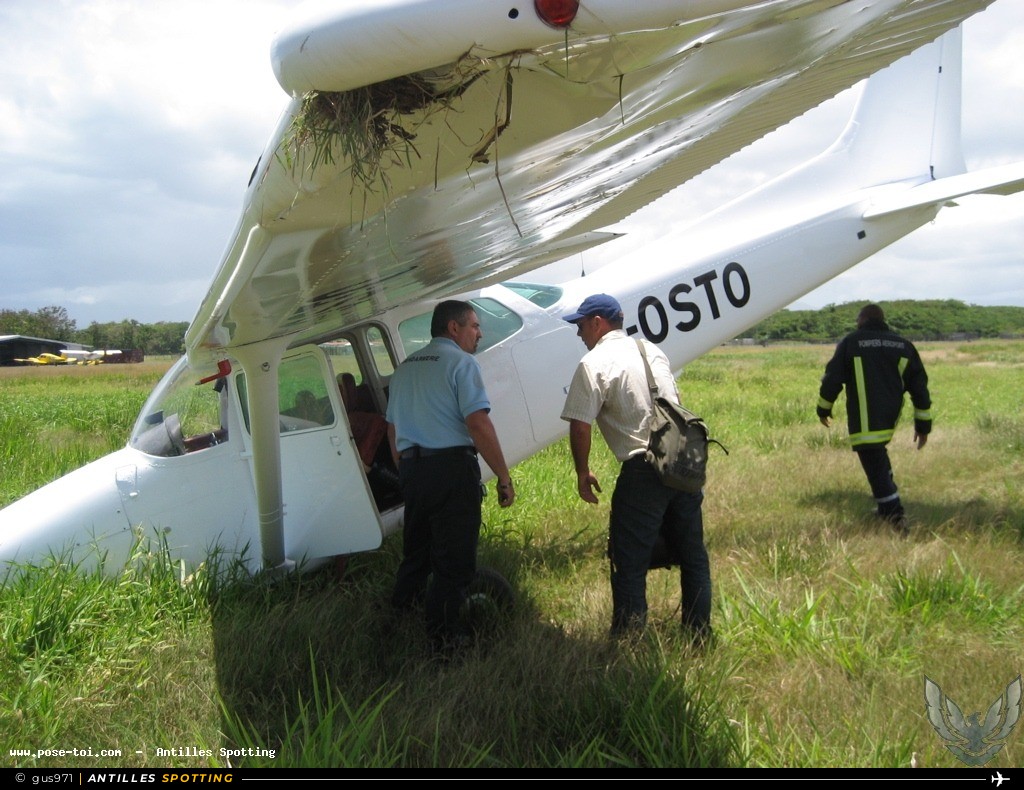 F-OSTO · Cessna 172 Skyhawk, Aeroclub AC 971, Pointe-à-Pitre – Maryse Condé