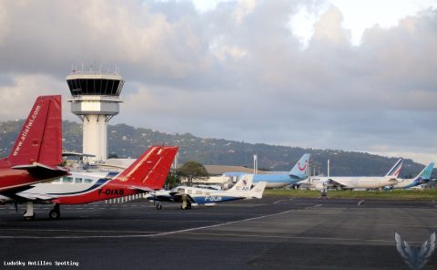 Aéroport · Tour de contrôle, Martinique – Aimé Césaire