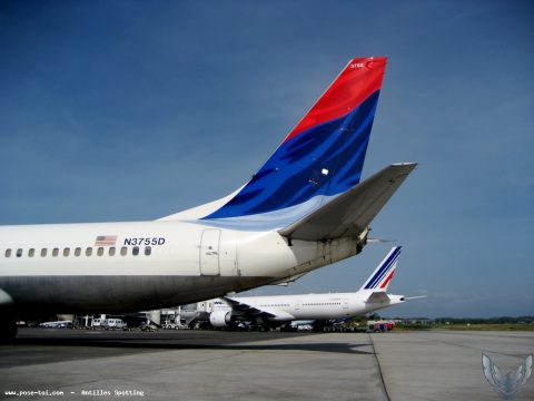 N3755D · Boeing 737-800, Pointe-à-Pitre – Maryse Condé