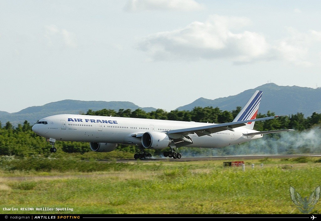 F-GSQT · Boeing 777-300ER, Air France, Martinique – Aimé Césaire