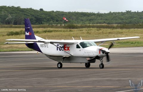 N975FE · Cessna 208 Caravan, Pointe-à-Pitre – Maryse Condé