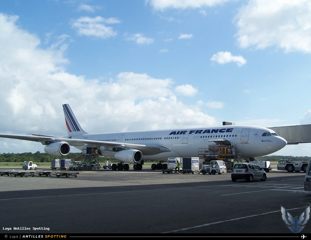 F-GLZC · Airbus A340-300, Air France, Cayenne – Félix Éboué