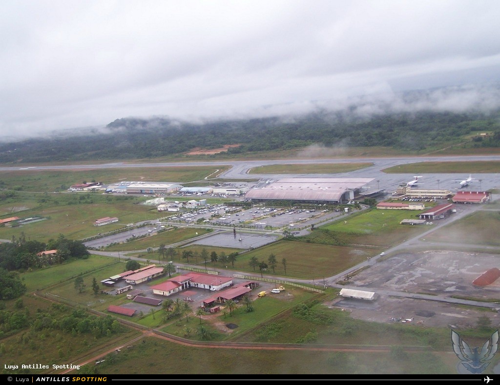 Aéroport · Terminal, SOCA - Cayenne – Félix Éboué, Cayenne – Félix Éboué