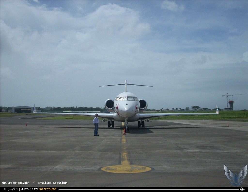 F-HFBY · Bombardier Global 5000, Privé, Pointe-à-Pitre – Maryse Condé