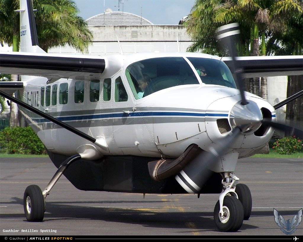F-OIXZ · Cessna 208 Caravan, GPX Logistique, Pointe-à-Pitre – Maryse Condé