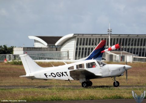 F-OGXT · Piper PA-28 Cherokee / Warrior / Archer, Pointe-à-Pitre – Maryse Condé