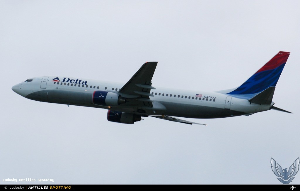 N3733Z · Boeing 737-800, Delta Air Lines, Pointe-à-Pitre – Maryse Condé