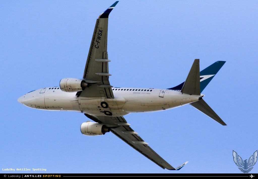 C-FWSX · Boeing 737-700, WestJet, Pointe-à-Pitre – Maryse Condé