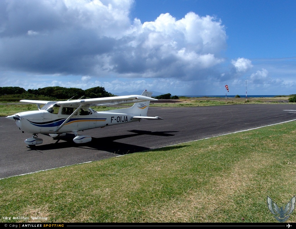 F-OIJA · Cessna 172 Skyhawk, Privé, Marie-Galante