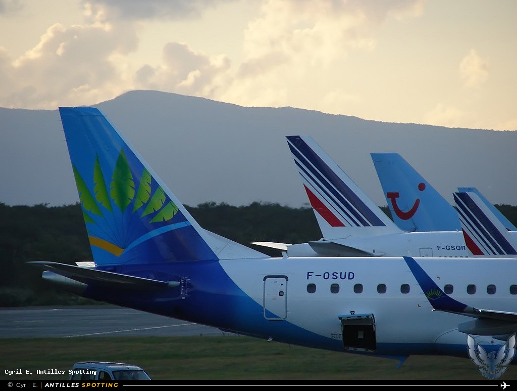 F-OSUD · Embraer E190, Air Caraïbes, Pointe-à-Pitre – Maryse Condé