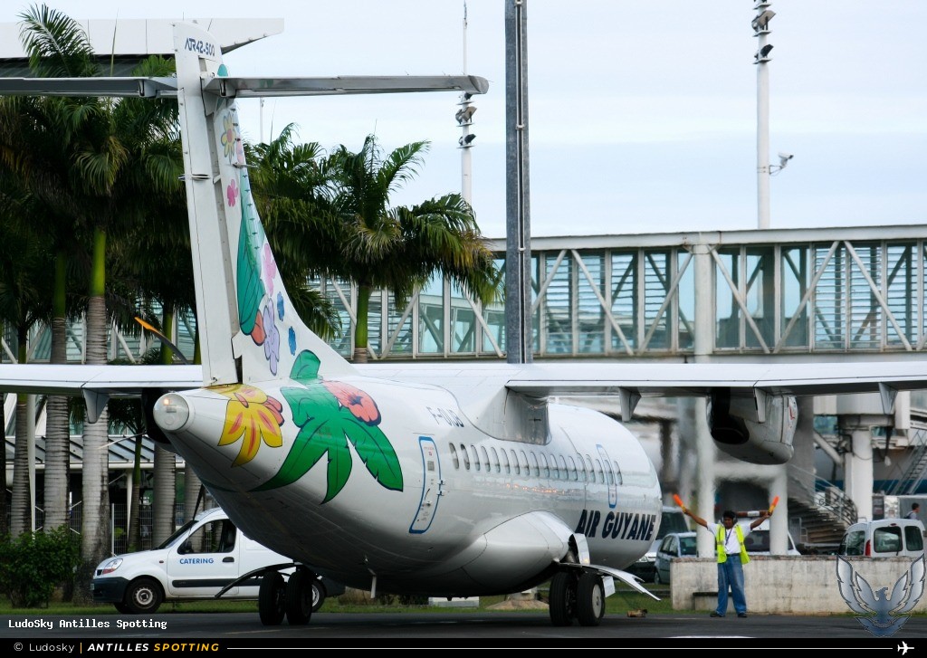 F-OIJB · ATR 42-500, Air Guyane, Pointe-à-Pitre – Maryse Condé