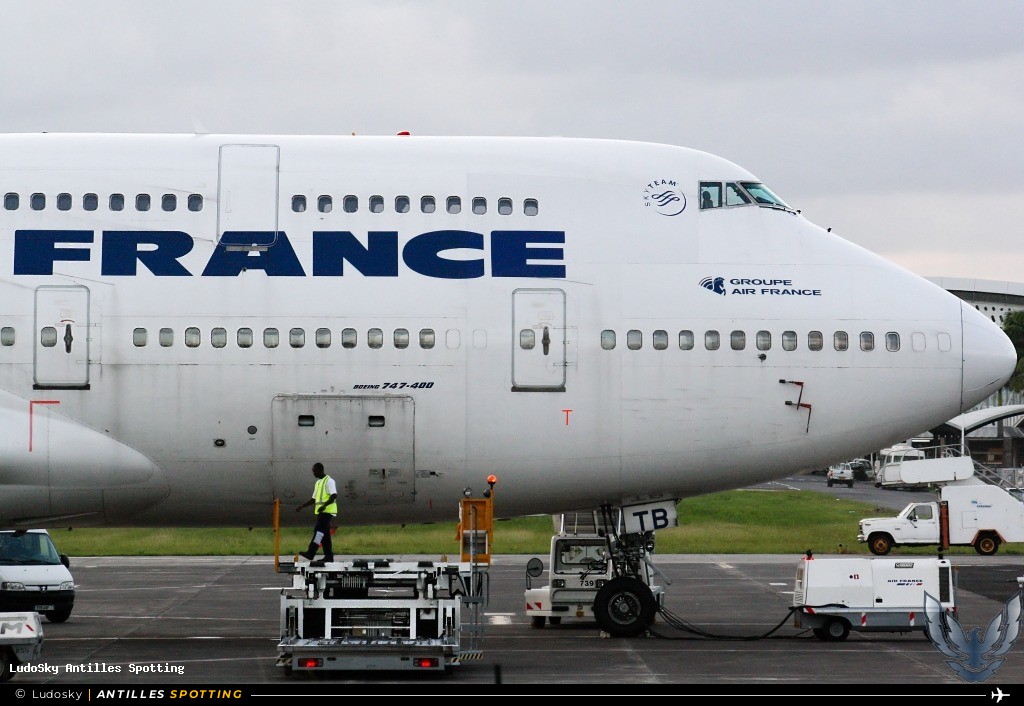 F-GITB · Boeing 747-400, Air France, Pointe-à-Pitre – Maryse Condé