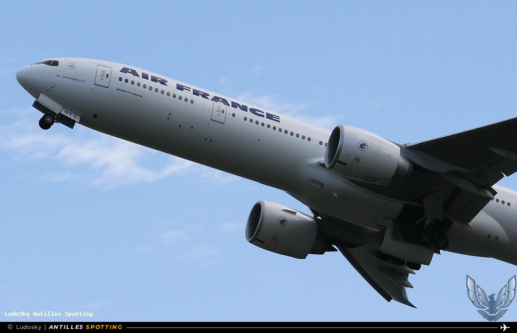 F-GSQT · Boeing 777-300ER, Air France, Pointe-à-Pitre – Maryse Condé