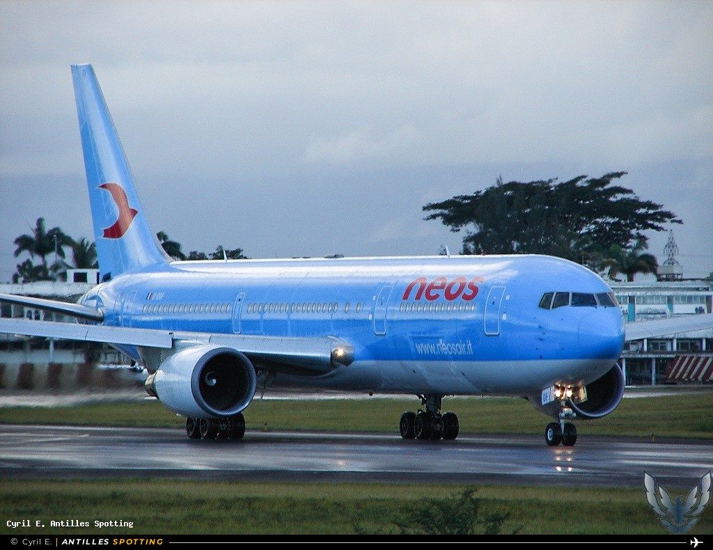 EI-DOF · Boeing 767-300, Neos, Pointe-à-Pitre – Maryse Condé