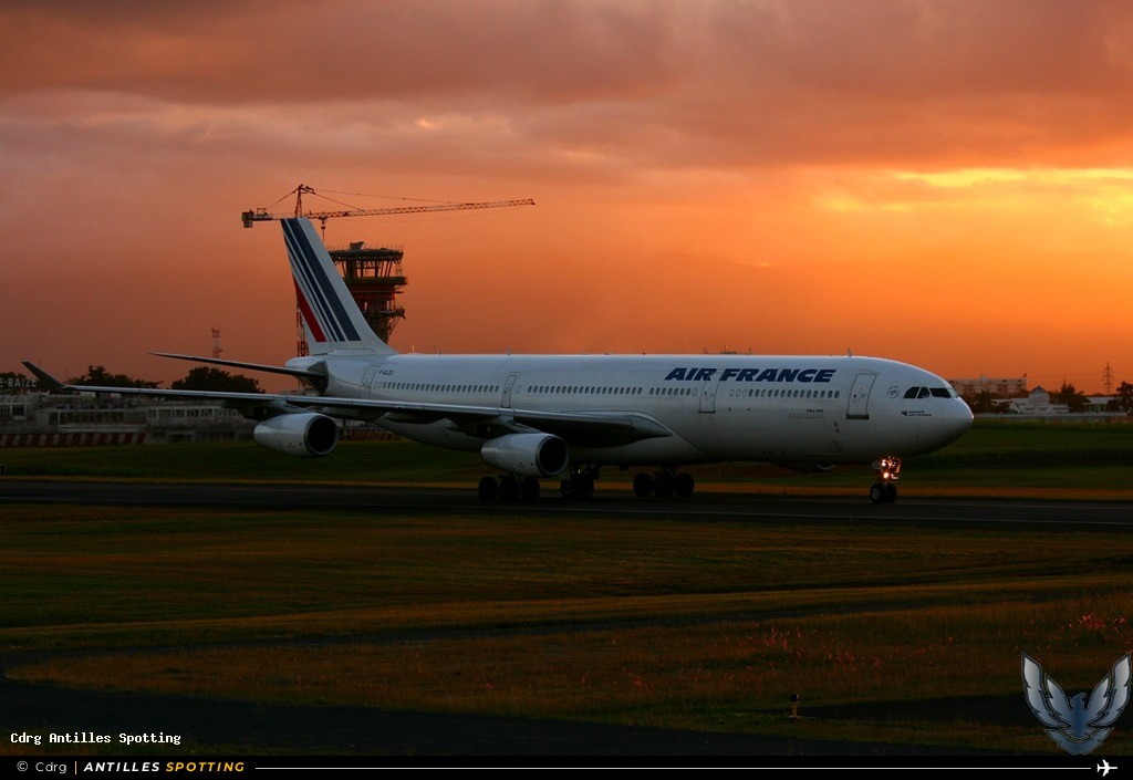 F-GLZG · Airbus A340-300, Air France, Pointe-à-Pitre – Maryse Condé