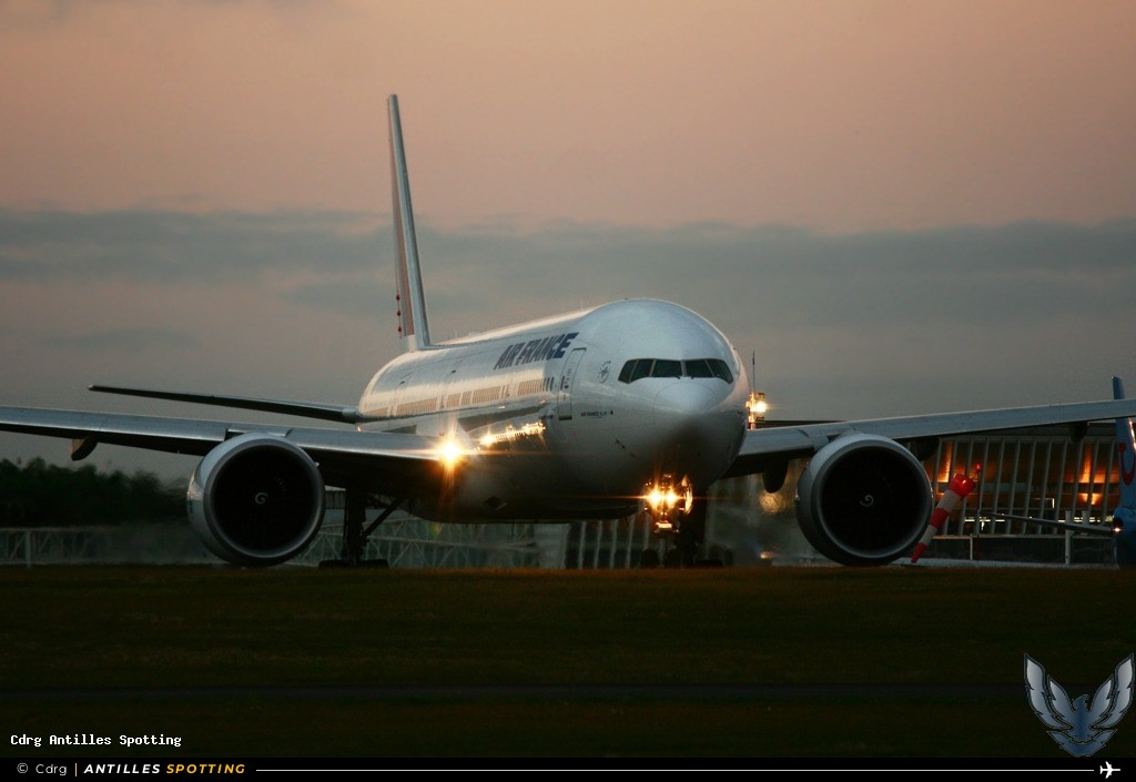 F-GSQN · Boeing 777-300ER, Air France, Pointe-à-Pitre – Maryse Condé