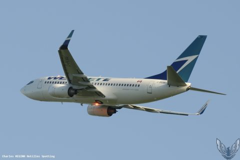 C-FKWS · Boeing 737-700, Martinique – Aimé Césaire