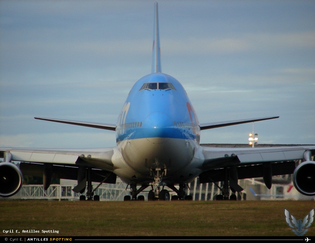 F-HKIS · Boeing 747-400, Corsairfly, Pointe-à-Pitre – Maryse Condé