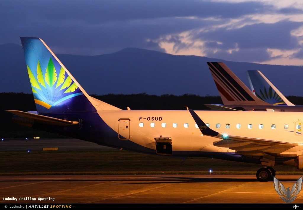 F-OSUD · Embraer E190, Air Caraïbes, Pointe-à-Pitre – Maryse Condé