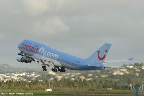 F-HLOV · Boeing 747-400, Martinique – Aimé Césaire