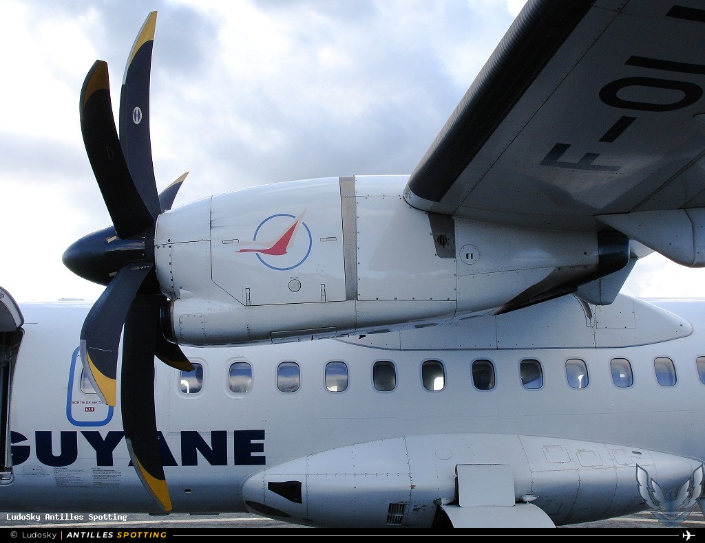 F-OIJB · ATR 42-500, Air Guyane, Pointe-à-Pitre – Maryse Condé