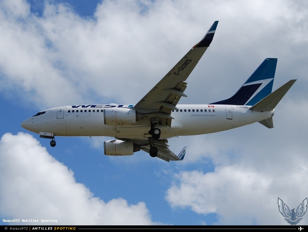 C-GUWS · Boeing 737-700, WestJet, Martinique – Aimé Césaire