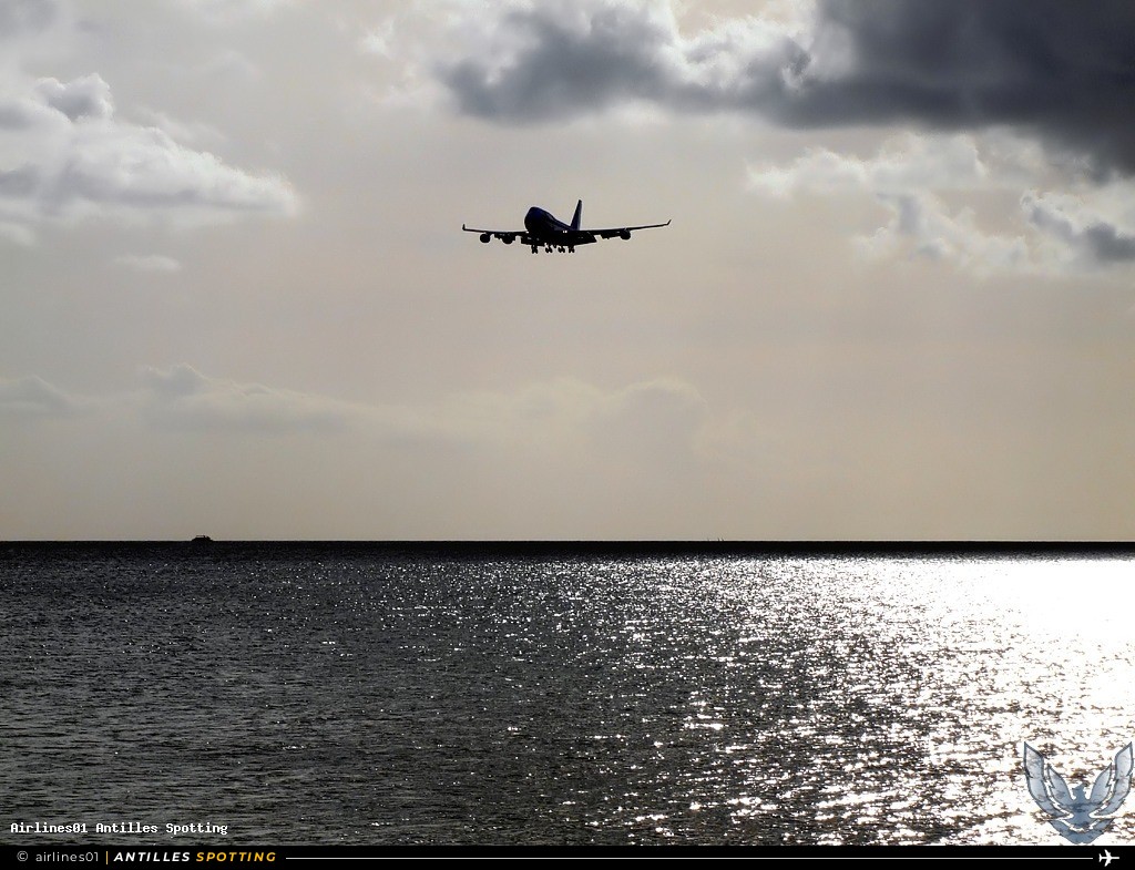F-HLOV · Boeing 747-400, Corsairfly, Martinique – Aimé Césaire