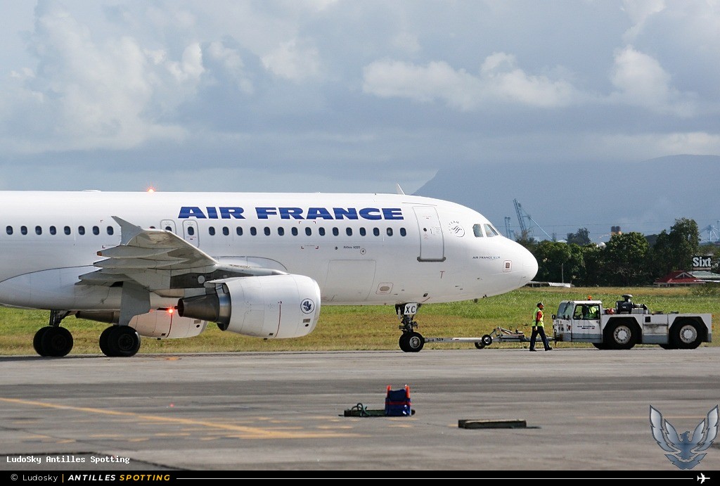 F-GKXC · Airbus A320, Air France, Pointe-à-Pitre – Maryse Condé