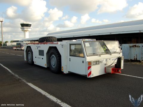 Aéroport · Véhicules, Martinique – Aimé Césaire