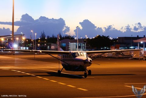 F-OIXZ · Cessna 208 Caravan (2008)