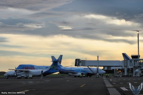 XA-TWR · Boeing 737-200, Martinique – Aimé Césaire