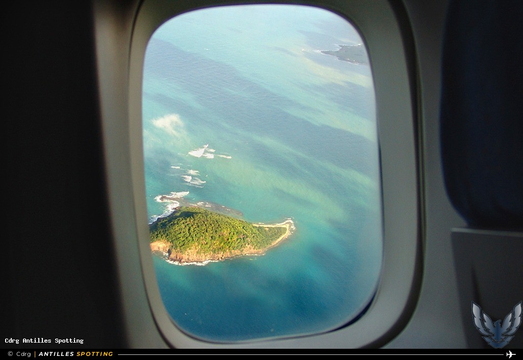Aéroport · Vue aérienne, TFFR - Pointe-à-Pitre – Maryse Condé, Pointe-à-Pitre – Maryse Condé