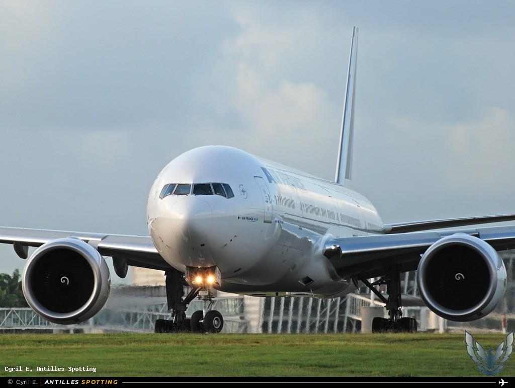 F-GSQX · Boeing 777-300ER, Air France, Pointe-à-Pitre – Maryse Condé