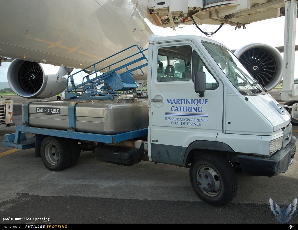 Aéroport · Véhicules, TFFF - Martinique – Aimé Césaire, Martinique – Aimé Césaire