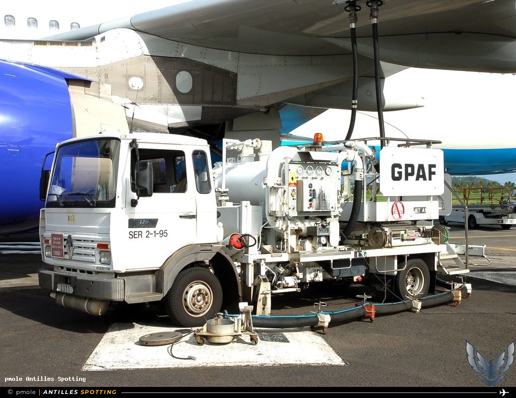 Aéroport · Véhicules, TFFF - Martinique – Aimé Césaire, Martinique – Aimé Césaire
